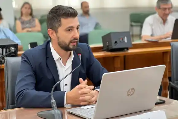 Juan Senn: “Ya existe la ordenanza que prohíbe los caballos en la ciudad”