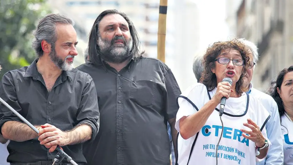 Negri: "El Gobierno redujo fondos para educación pero Baradel y los militantes K no están protestando"