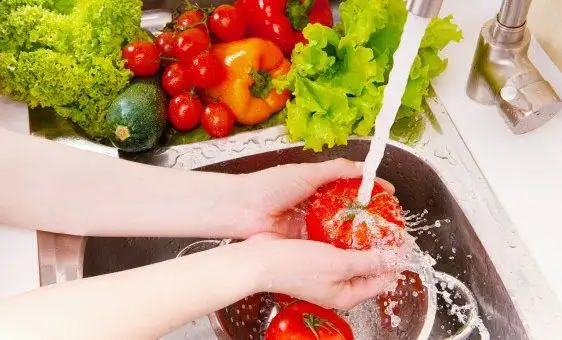 Aumentan las consultas por enfermedades gastrointestinales durante el verano