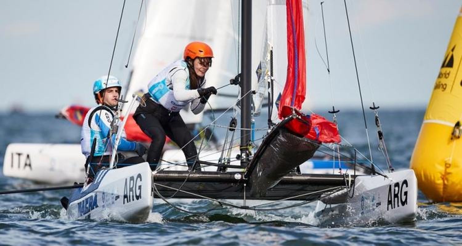 Dante Cittadini y Maylén Muscia marchan décimos en el Mundial de nacra 15