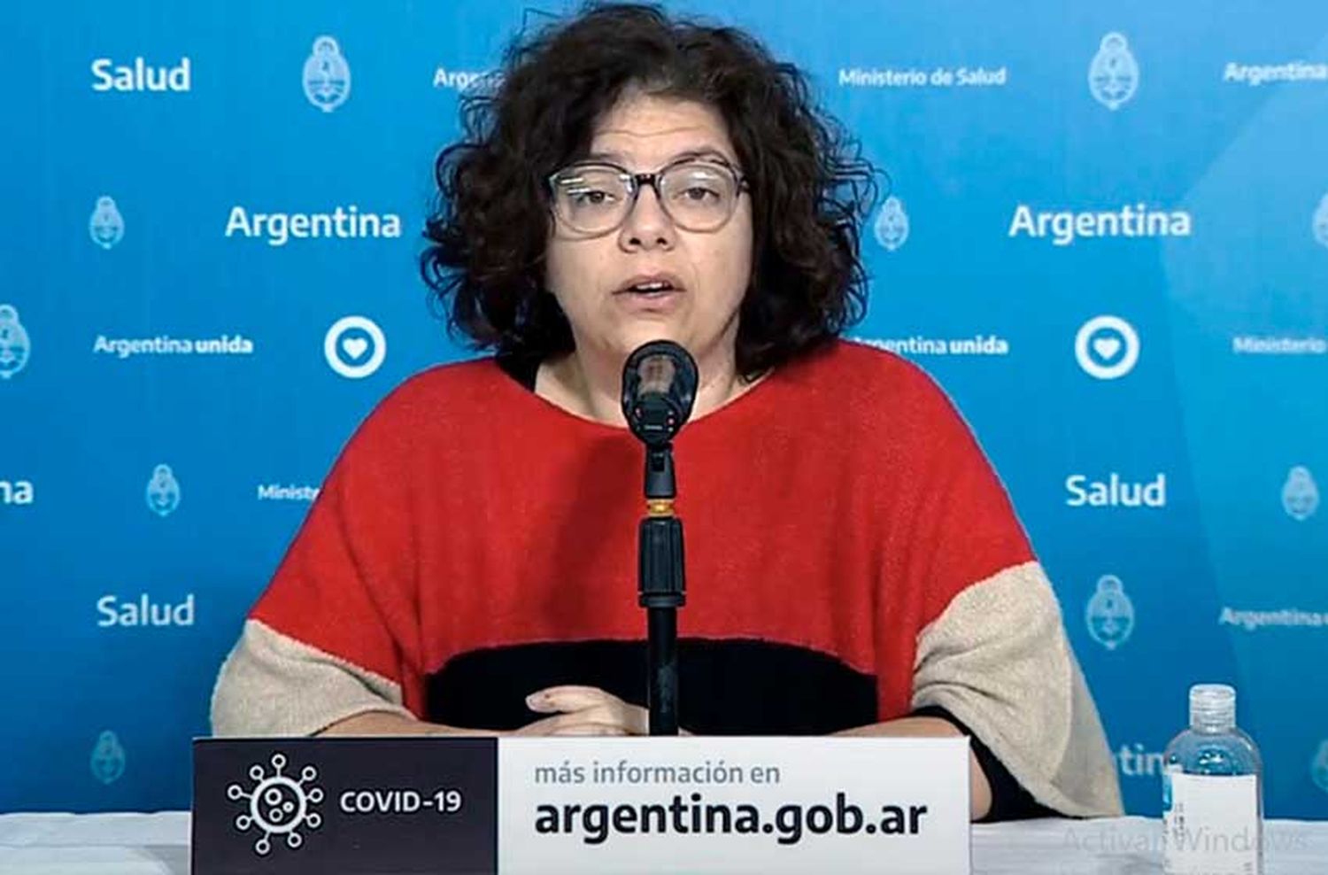 Más restricciones: Vizzotti advirtió que las nuevas cepas "podrían ser más letales"