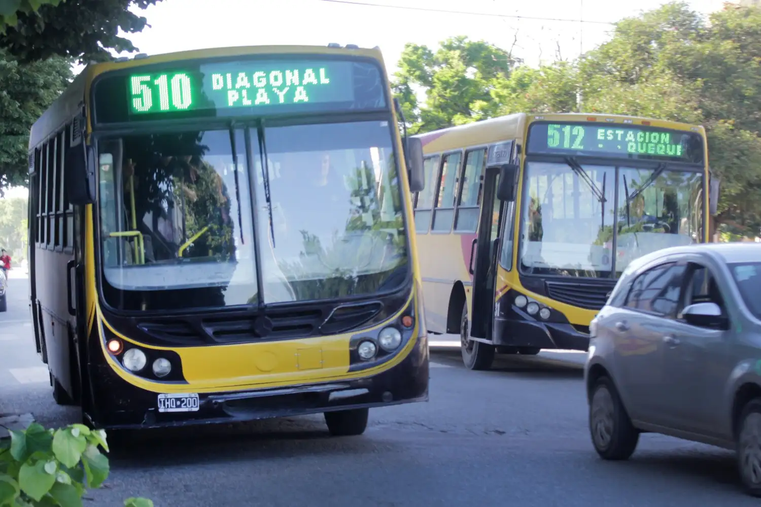 No hay servicio de colectivos por un paro del sector