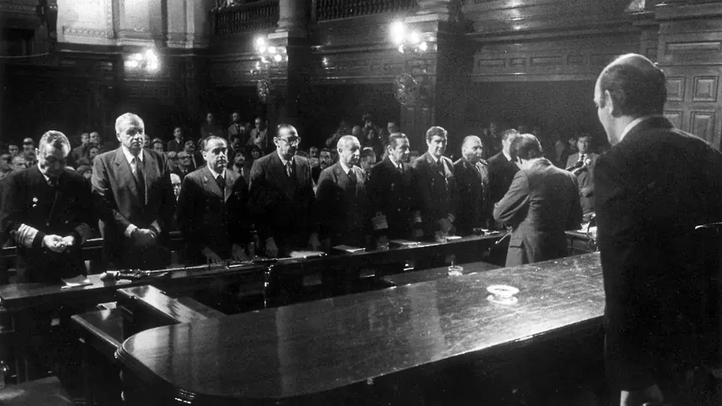 El histórico Juicio a las Juntas, que condenó a los principales responsables del golpe de Estado del 24 de marzo de 1976. (Foto: Archivo Télam/lz)