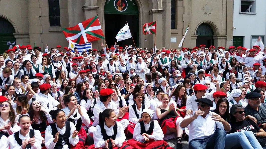 Preparan la Semana Nacional Vasca, una fiesta que promete la llegada de más de mil personas