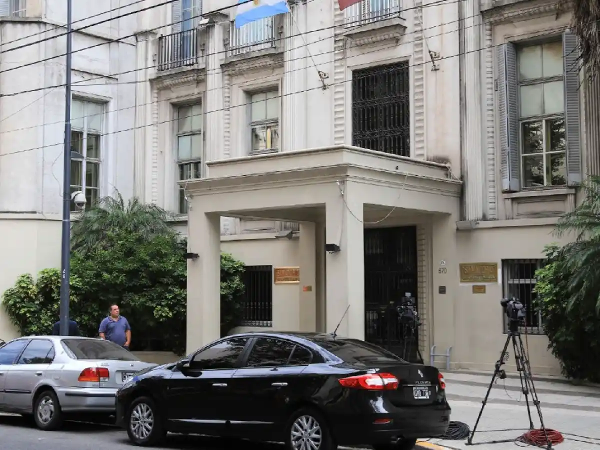 Un juez ordenó a un sanatorio a administrar dióxido de cloro