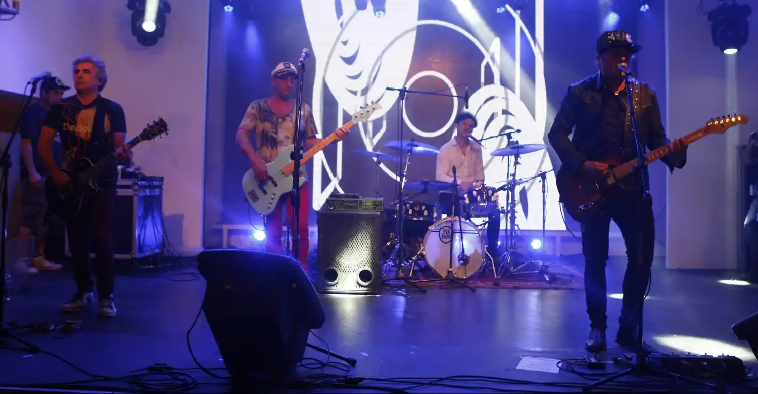 Los Tipitos y música para todos los gustos en Espacio Clarín