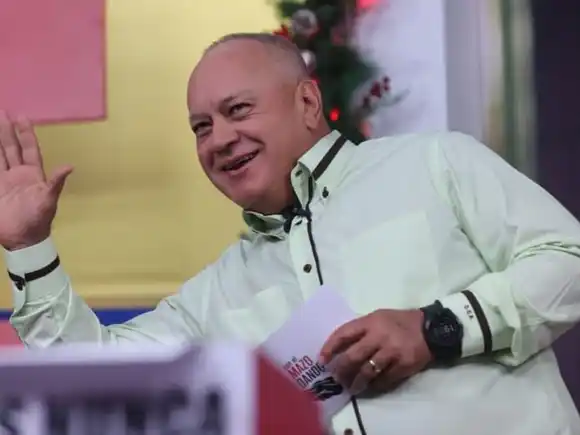 Diosdado anuncia "un detenido" por escribir "bienvenidos los gringos" en sus RR. SS.