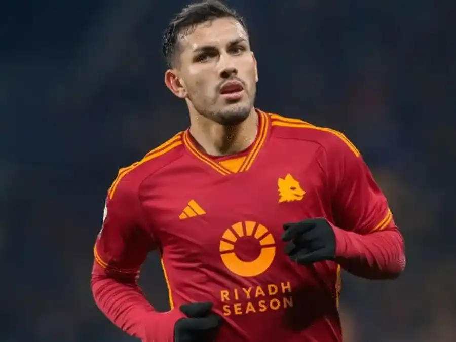 Paredes en la Roma, ¿volverá a vestir la azul y oro?