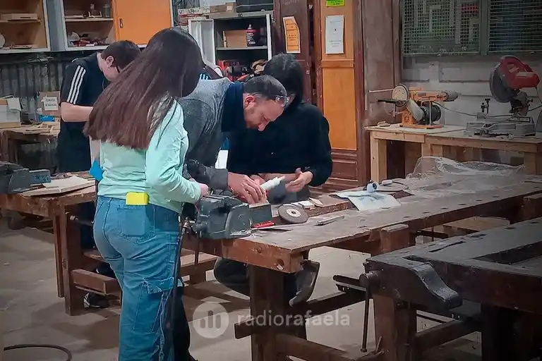 Lucio Abba - Director del Departamento de Enseñanza de Oficios de la Fundación Progresar Rafaela	Están abiertas las incripciones de los talleres de oficio - 2