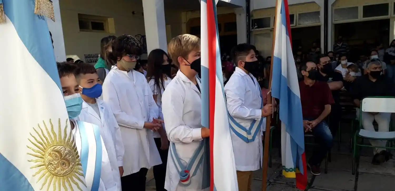 Diputados de JxC piden se elimine el uso del barbijo en escuelas de la provincia