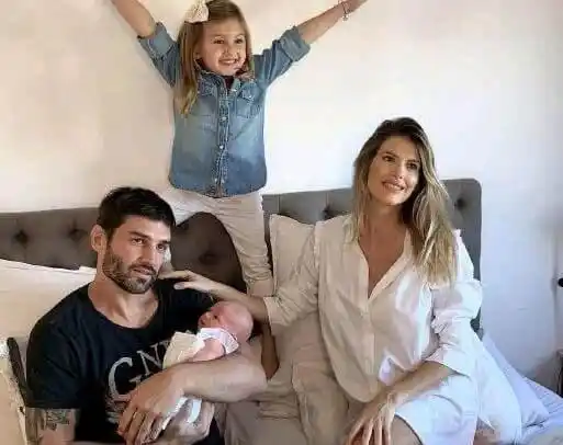 Mery del Cerro posó con su beba recién nacida en una revista y generó polémica