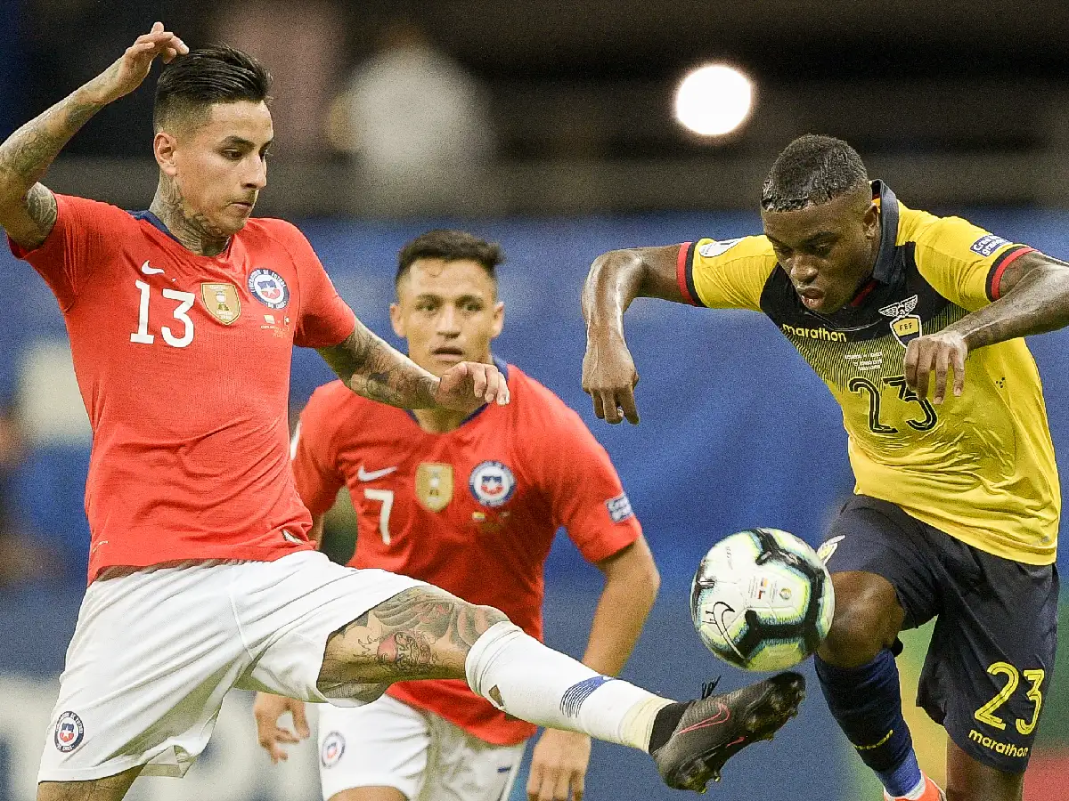Chile venció a Ecuador y se clasificó a los cuartos