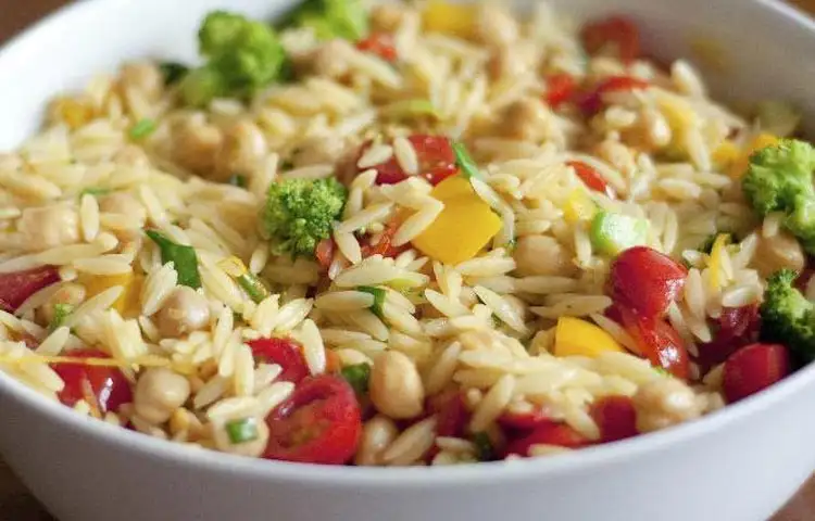 Hoy el Día está para churrasquitos con arroz primavera