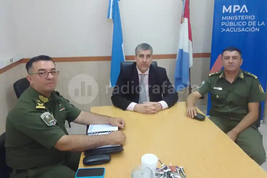 El Dr. Vottero mantuvo un importante encuentro con las autoridades de la Guardia Rural Los Pumas