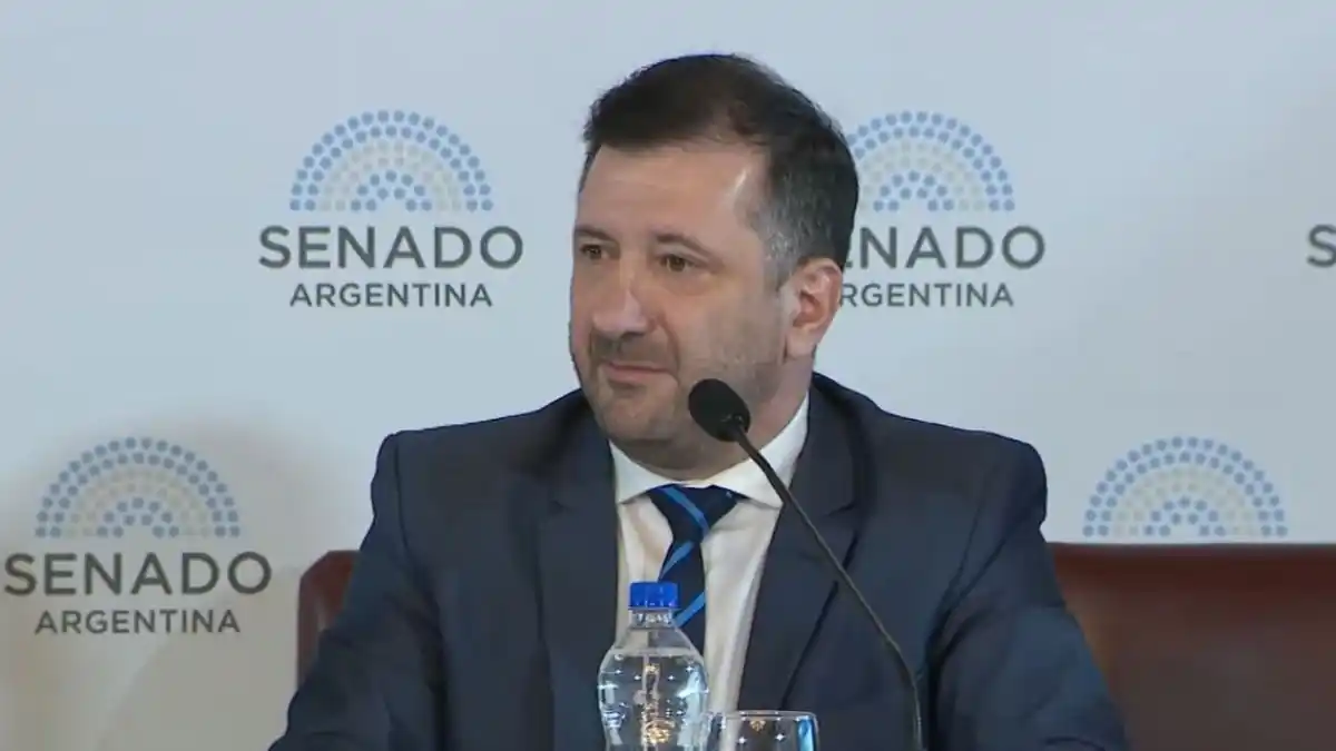 “No era mío”, dijo el senador Kueider sobre el dinero que le incautaron en Paraguay