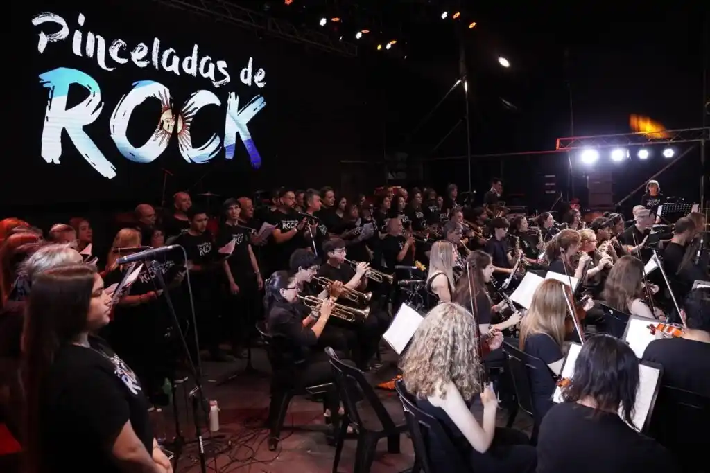 La Orquesta Sinfónica y el Coro Municipal de Crespo presentan “Pinceladas de Rock”
