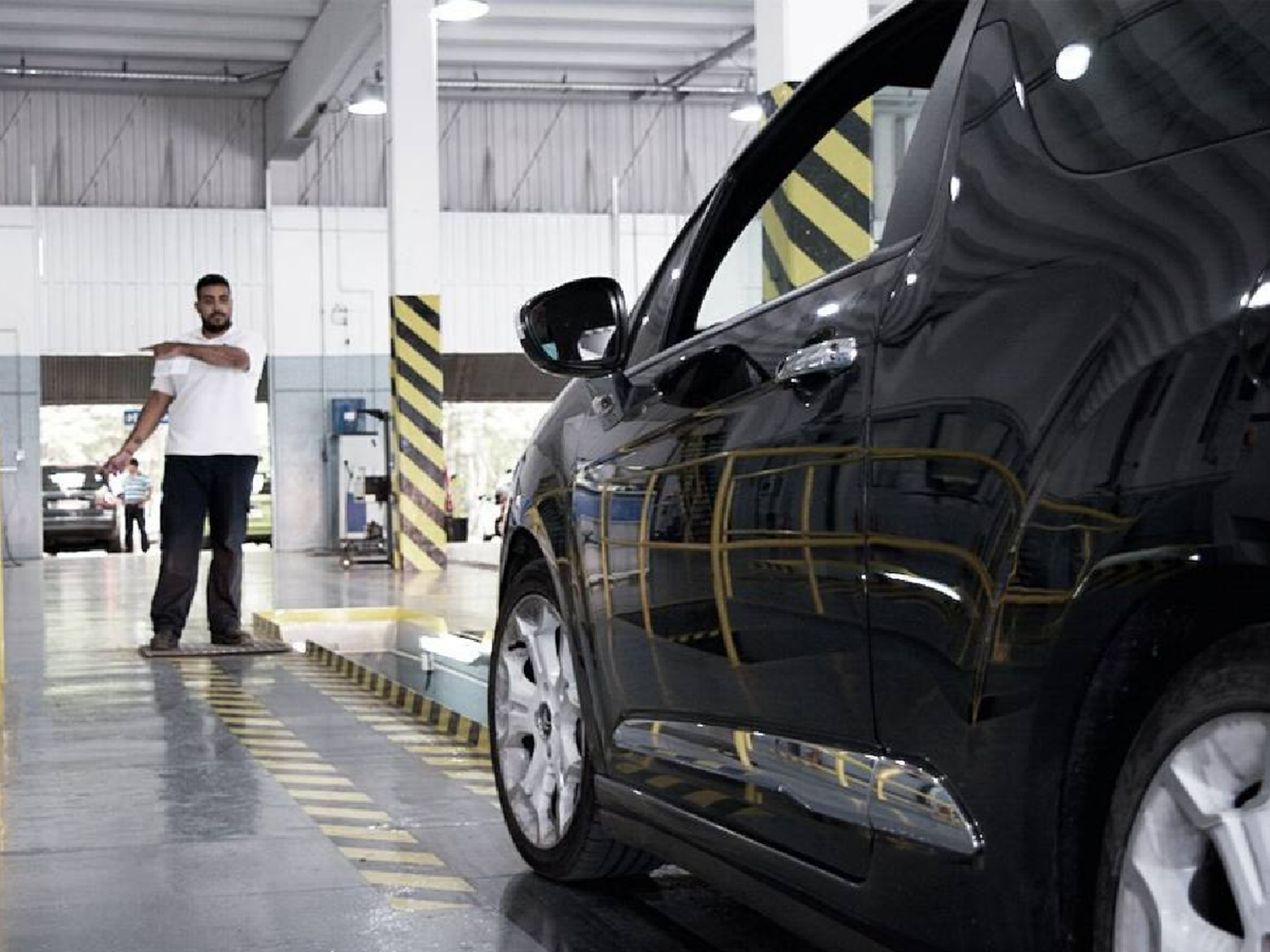 Desde hoy, el ITV cuesta $927 para autos particulares