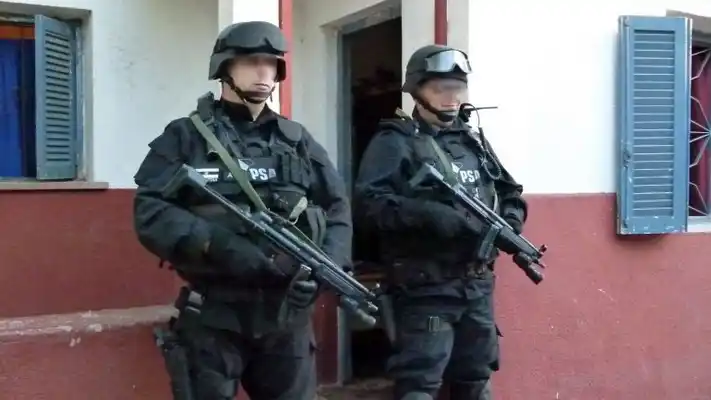 Detuvieron a un argentino en España con 12 kilos  de cocaína en su valija