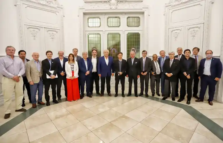 Defendió su gestión: Kicillof analizó políticas para la industria en reunión con las autoridades de la UIA