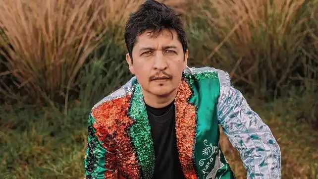 Chango Ibarra adelanta el sonido de su chamarrita comparsera