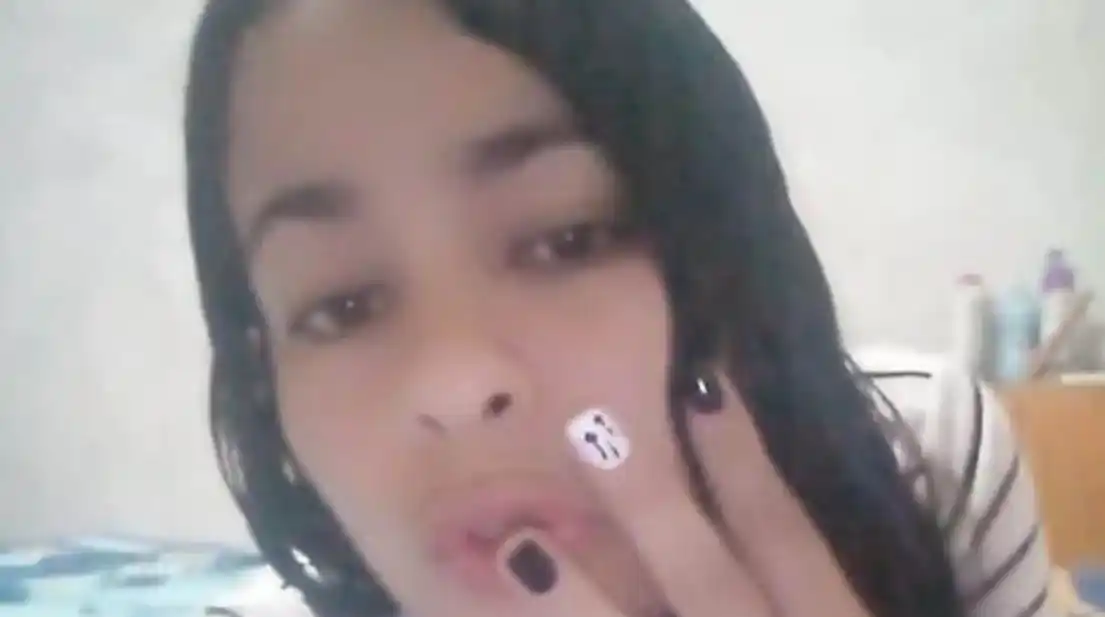 Una policía se enamoró de un preso que robó y mató