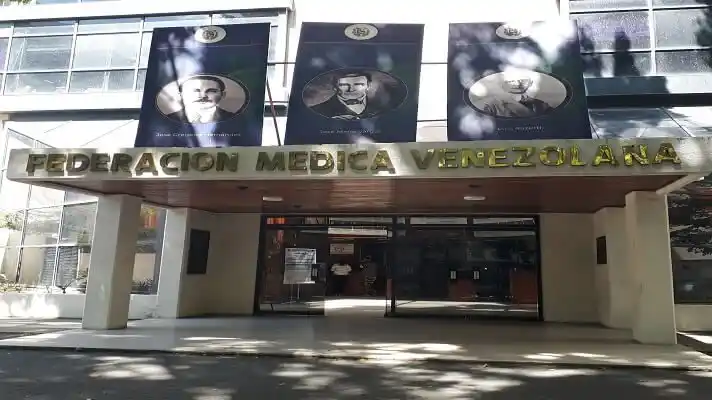 MADURO IMPONE MÉDICOS PIRATAS: FMV hace la denuncia ante instancias internacionales