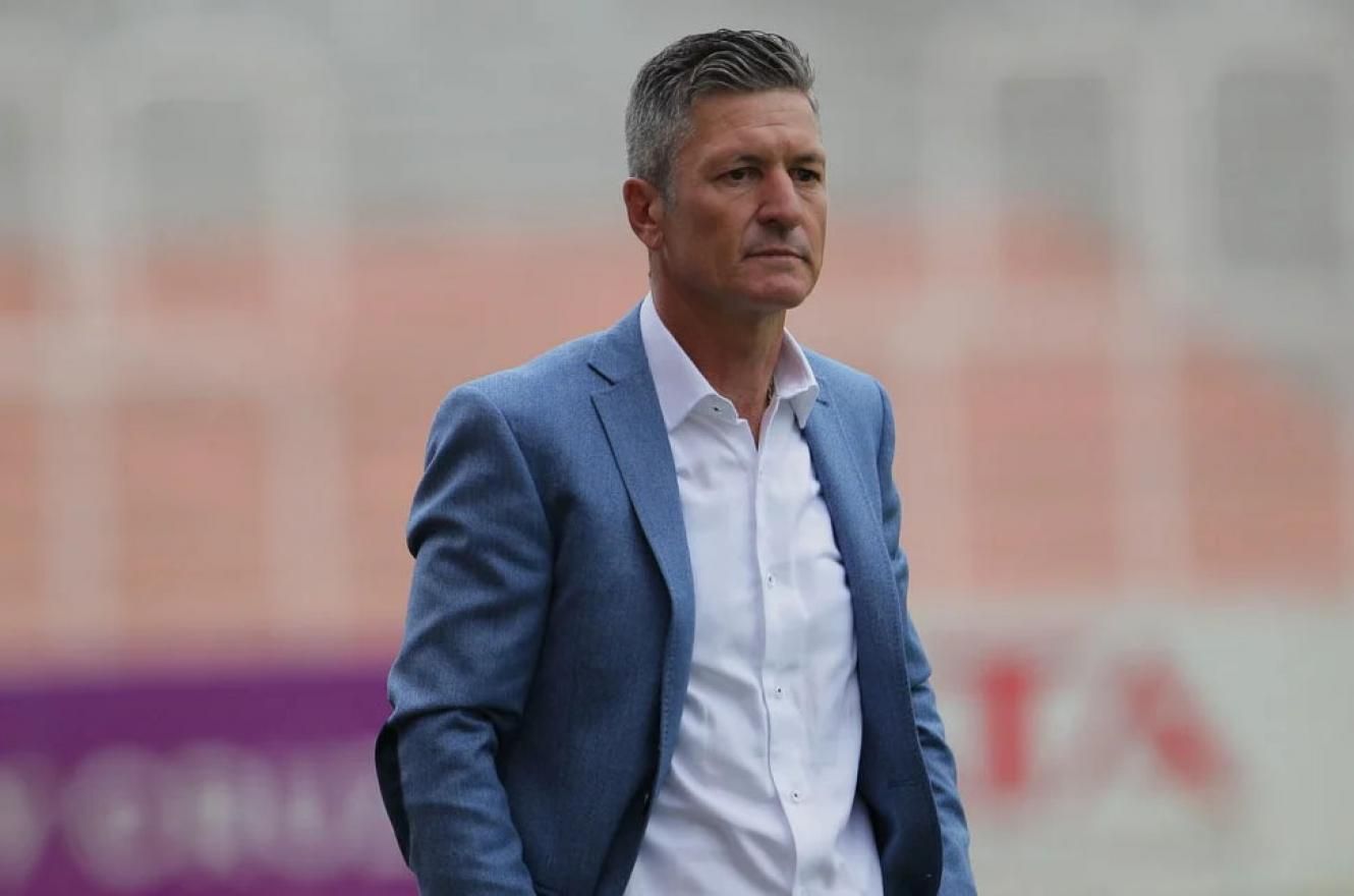 Mario Sciacqua dejó de ser el DT de Sarmiento