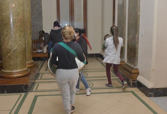 Vecinas de La Movediza reclamaron en el Municipio el acceso a terrenos comunales para edificar sus viviendas