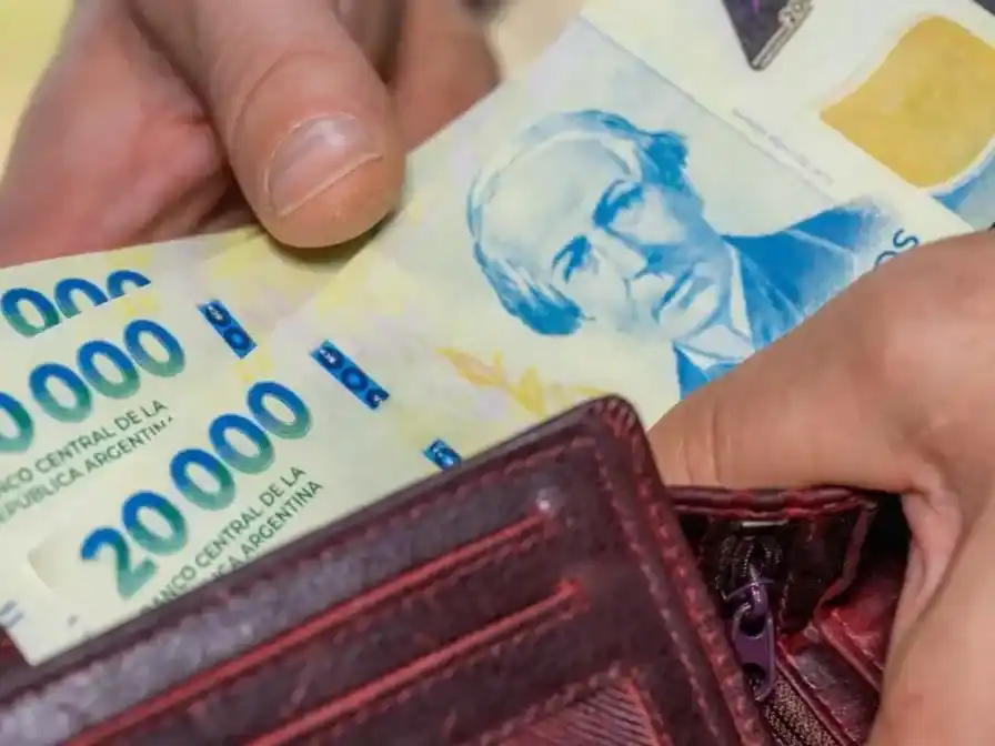 Algunos trabajadores pueden pedir un anticipo del aguinaldo: cómo y dónde tramitarlo