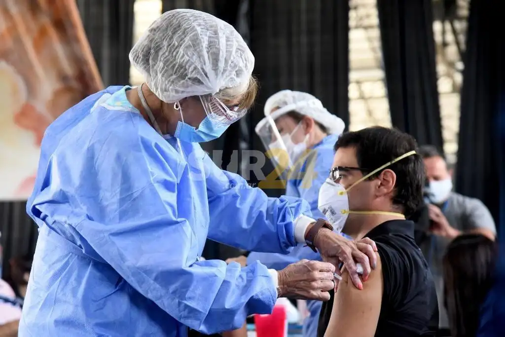 Vacunaron a personas trasplantadas y con fibrosis quística