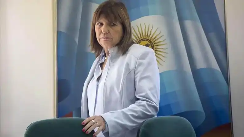 Bullrich garantizó respaldo a quienes trabajen durante el paro