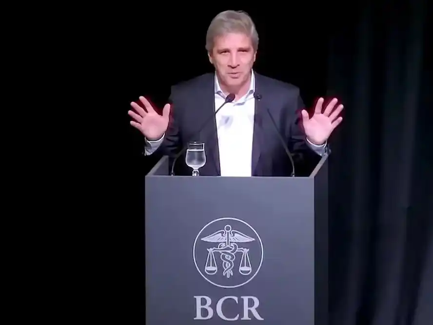 Caputo en la Bolsa de Comercio de Rosario.