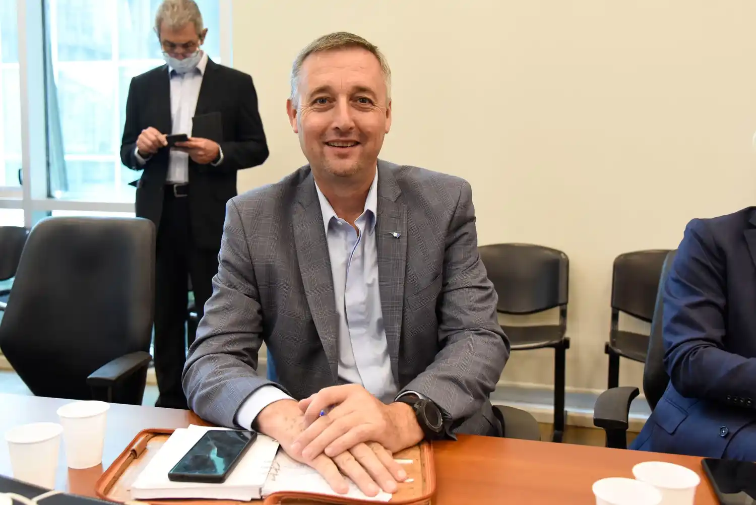 El diputado Hein propone la incorporación de la lengua de señas en todo el país