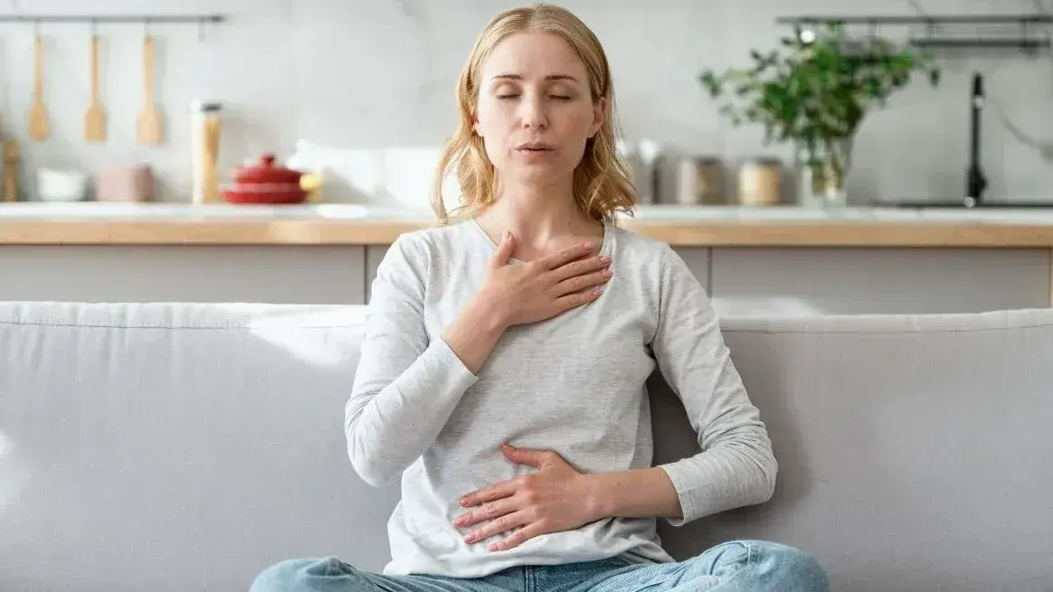 El ejercicio de respiración de 10 minutos que puede ayudarte a dormir mejor