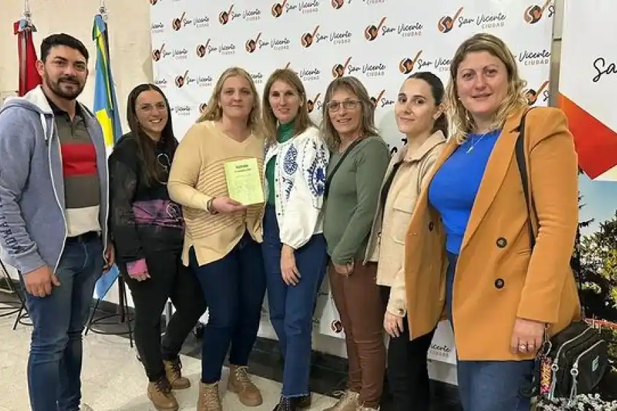 Presentación del libro "Viviendo en el mientras tanto"