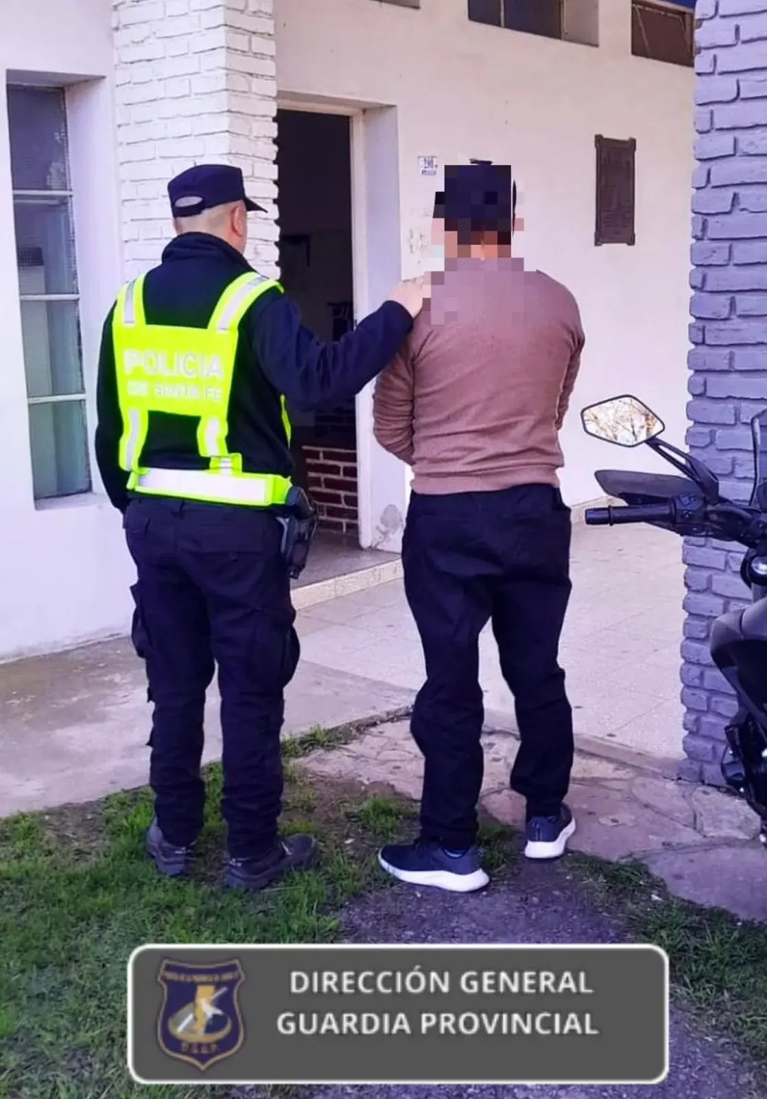 Guardia Provincial secuestró un arma de fuego durante un control vehicular en la Ruta 8