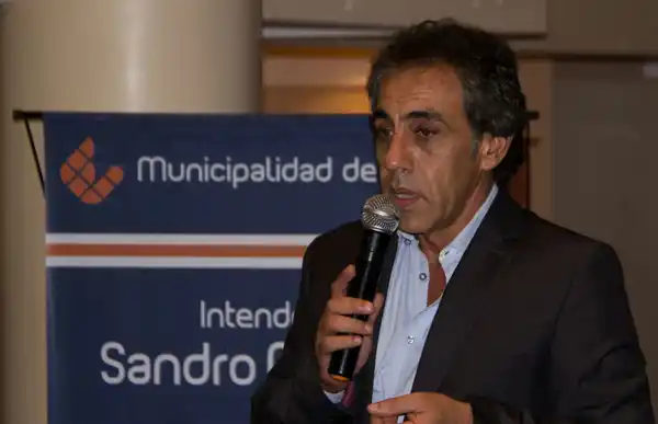 Escobar: Guzmán abandona el massismo 