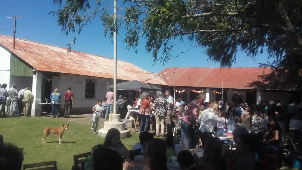La Escuela “El Boyero” celebró 80 años de vida