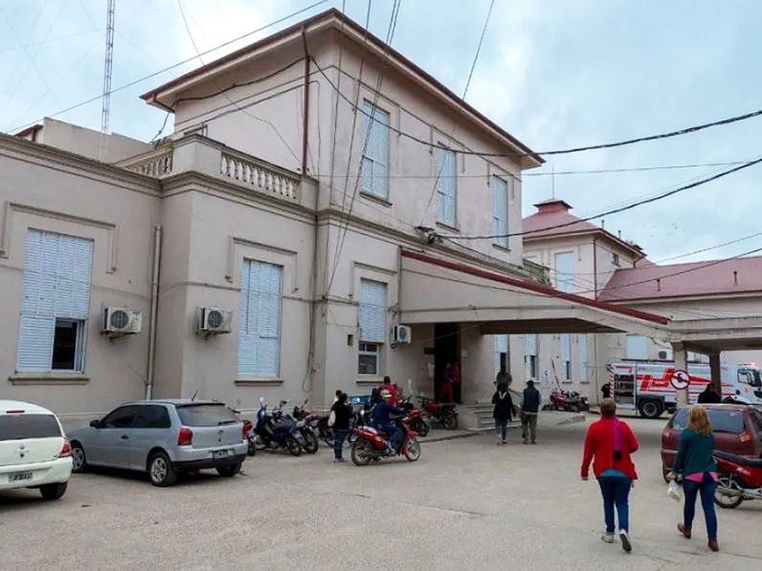 “El hospital no para nunca”: el saludo del director en el Día del Trabajador