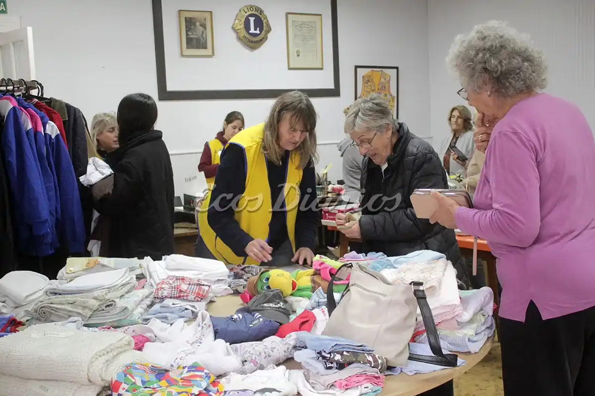 Conformidad. Por el inicio de la feria del Club de Leones