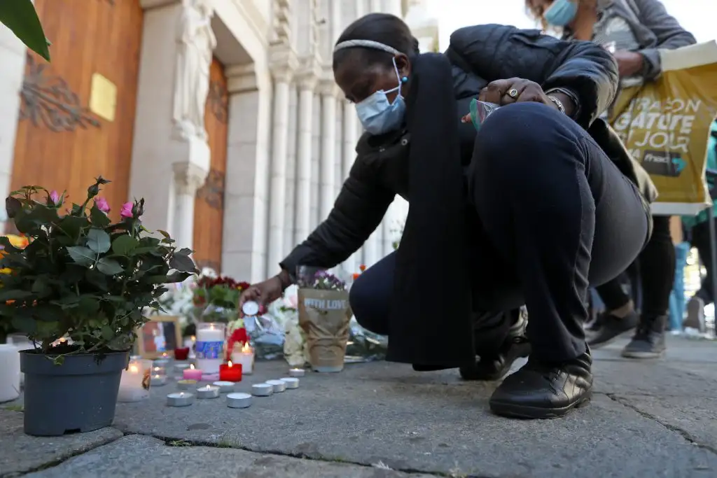Francia llora a los muertos en Niza y se lanzó a investigar el ataque islamista