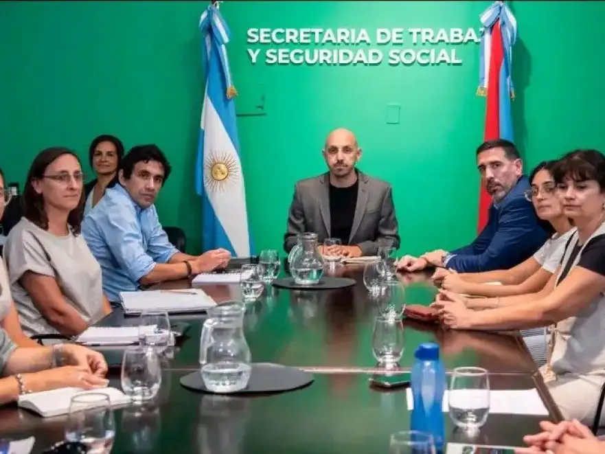 El Gobierno y los gremios docentes se volverán a reunir el lunes para seguir negociando salarios