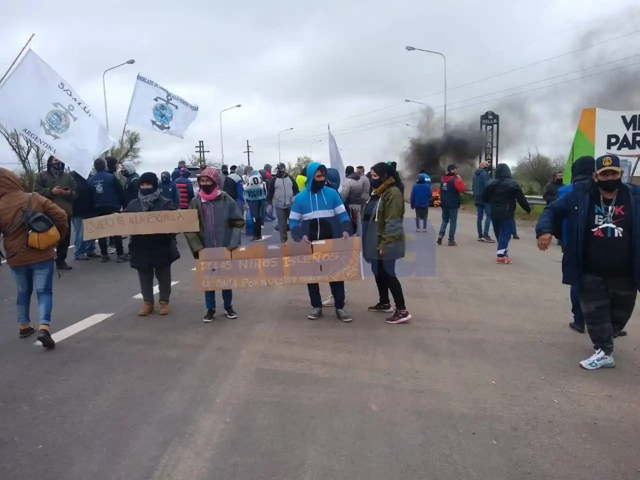 Fuerte protesta y corte de ruta en el acceso a Villa Paranacito