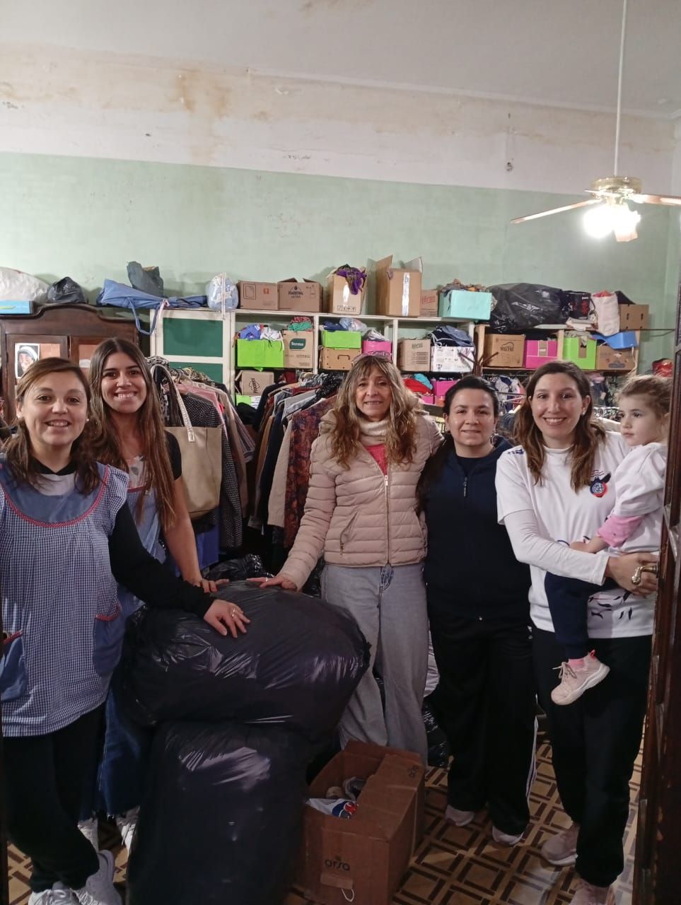 La peña de San Lorenzo entregó donaciones