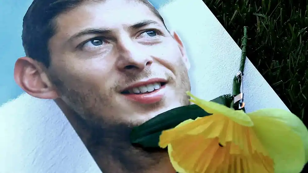 El piloto del avión en el que viajaba Emiliano Sala no estaba autorizado para volar de noche