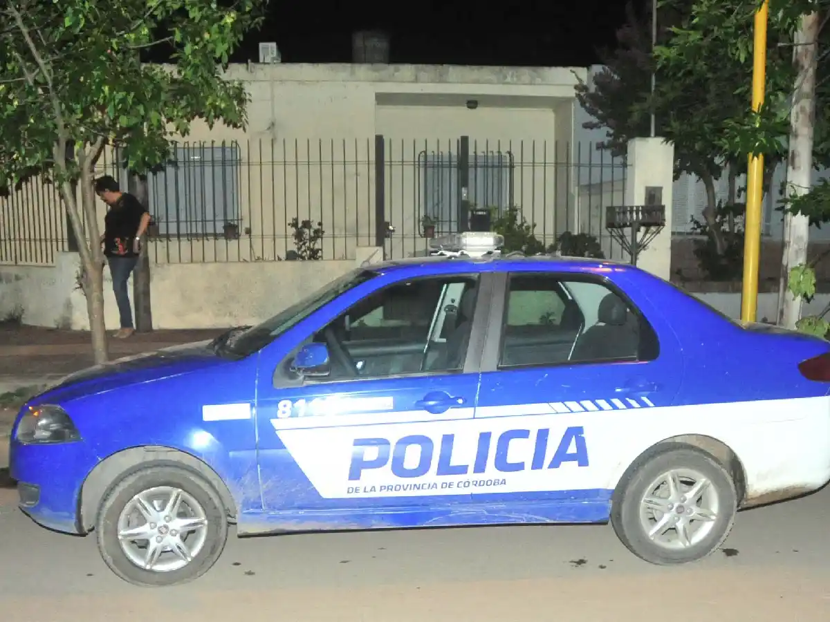 Robaron en su casa mientras estaba en misa