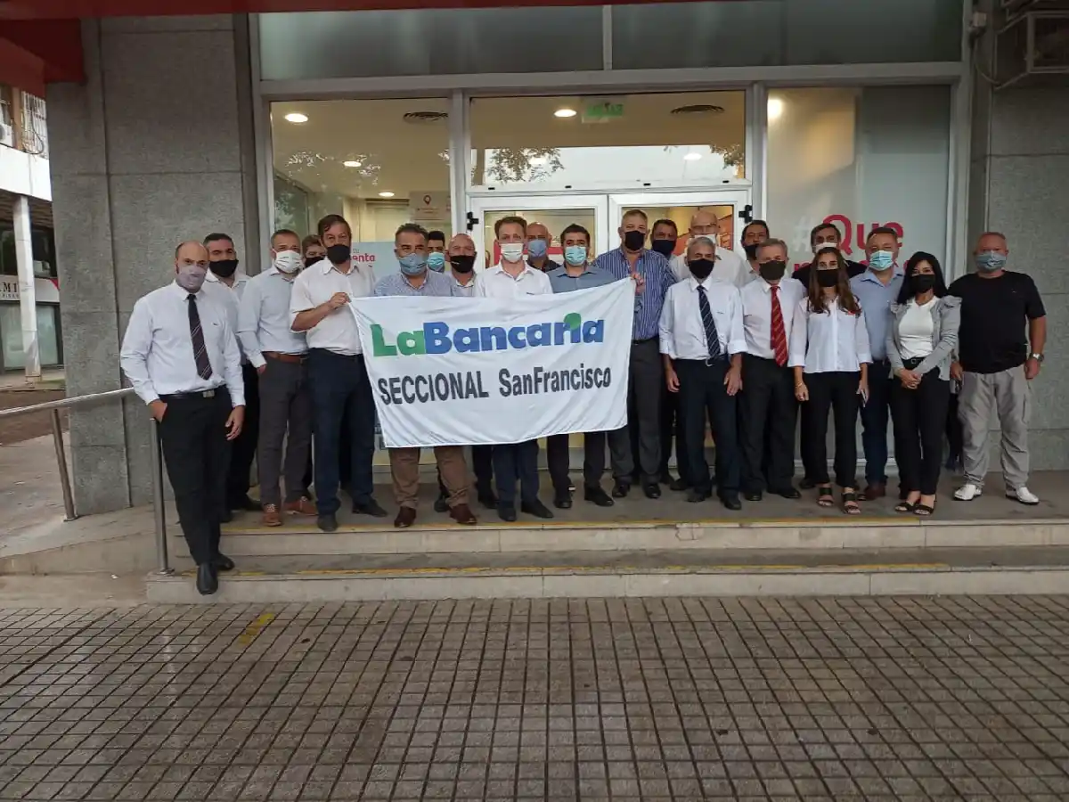 Paro y Asamblea en el Banco Santander       