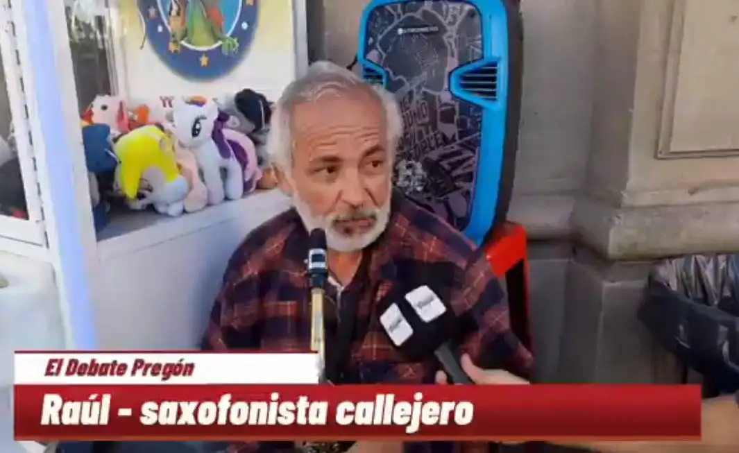 Raúl - saxofonista callejero