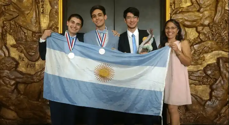 Un argentino de 18 años ganó las Olimpiadas Internacionales de Química