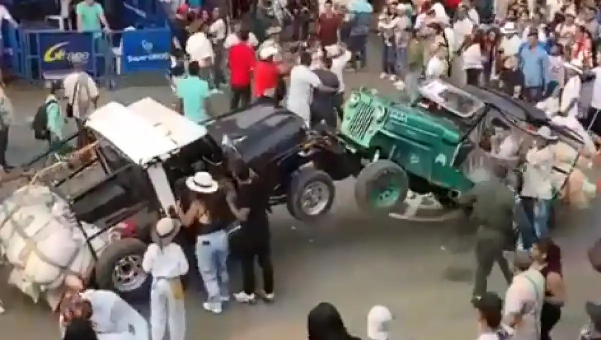 PUÑETAZOS, PATADAS Y CHOQUES ENTRE CARROS, así terminaron las fiestas de Calima del Darién (+ video)